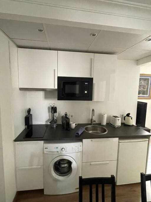 Apartamento IV Alcalaretiro Ideal Parejas Madrid Exterior photo